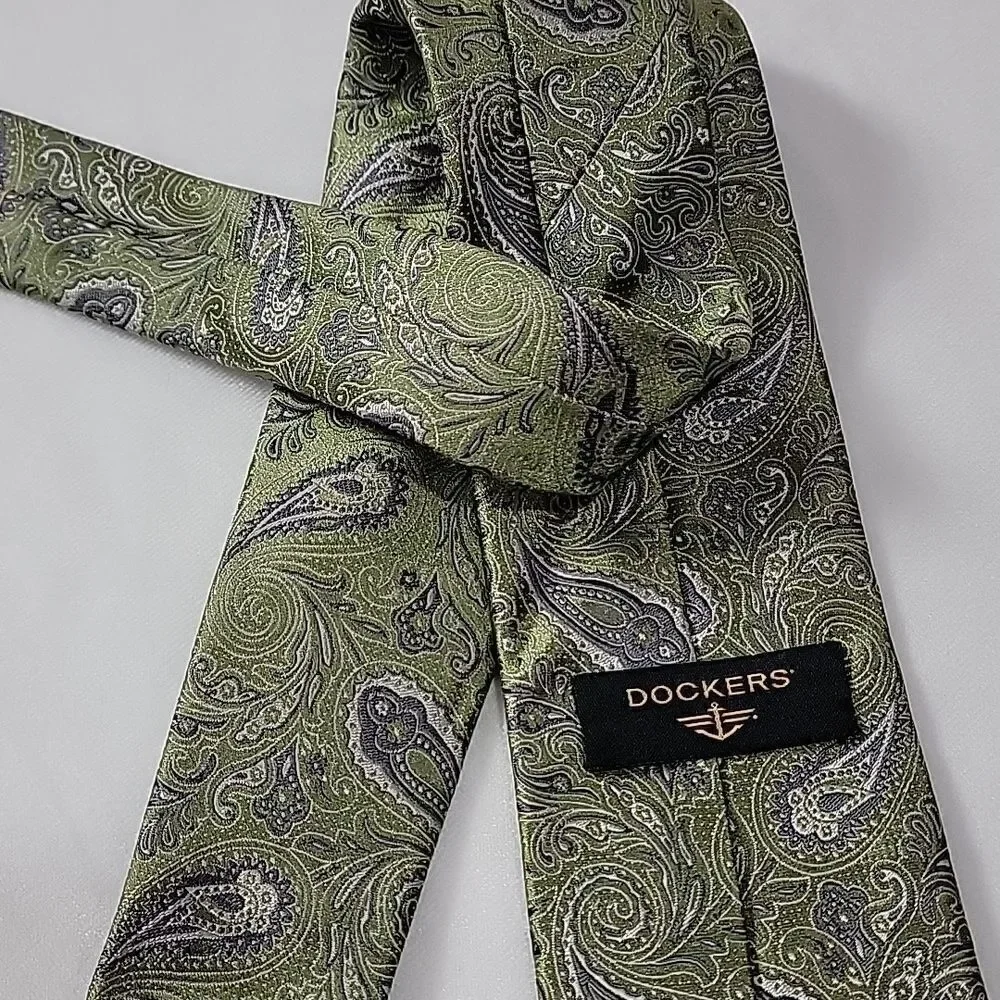 🖤5/$20🖤 DOCKERS.. green paisley tie..